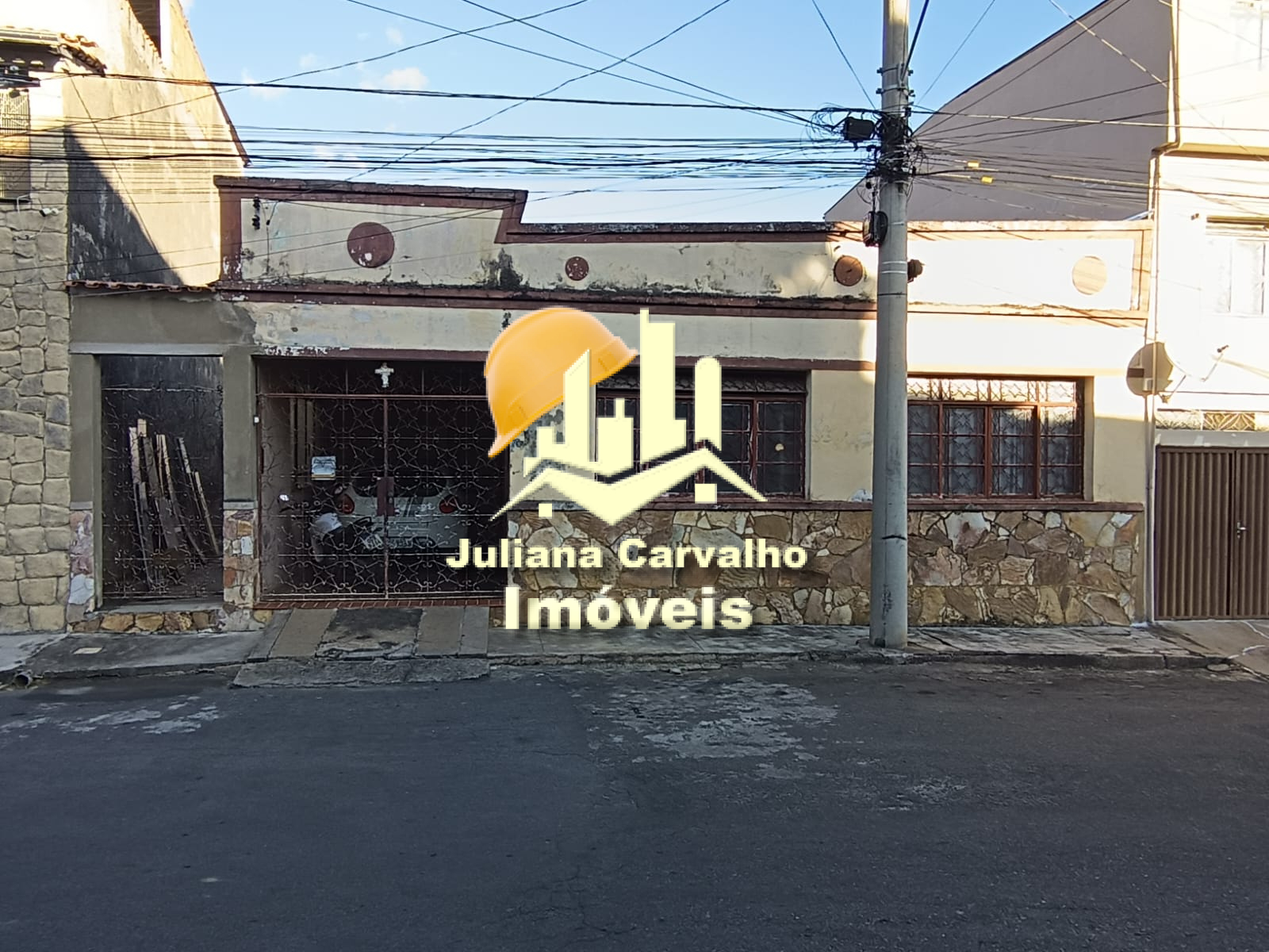 Casa no Tejuco próximo a Igreja do Rosário (5)