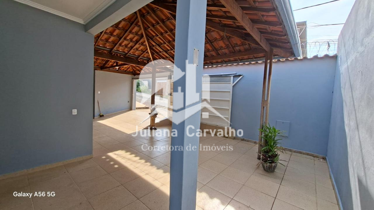 Casa espaçosa, bem acabada e pronta para morar no bairro Fábricas! (3)