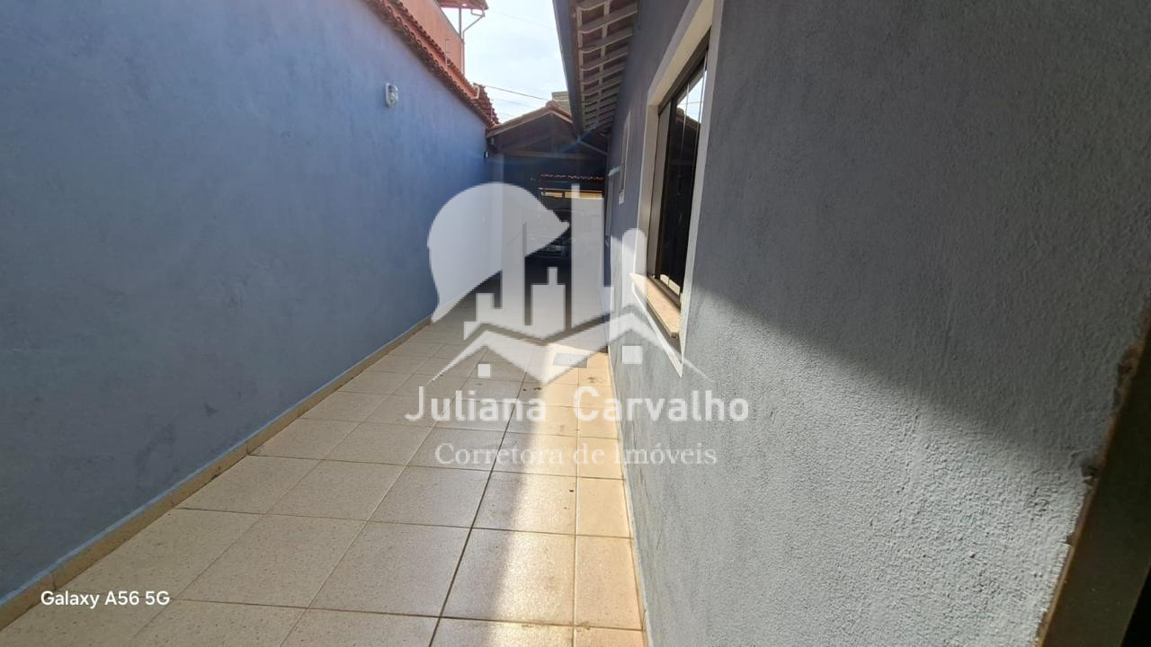 Casa espaçosa, bem acabada e pronta para morar no bairro Fábricas! (6)